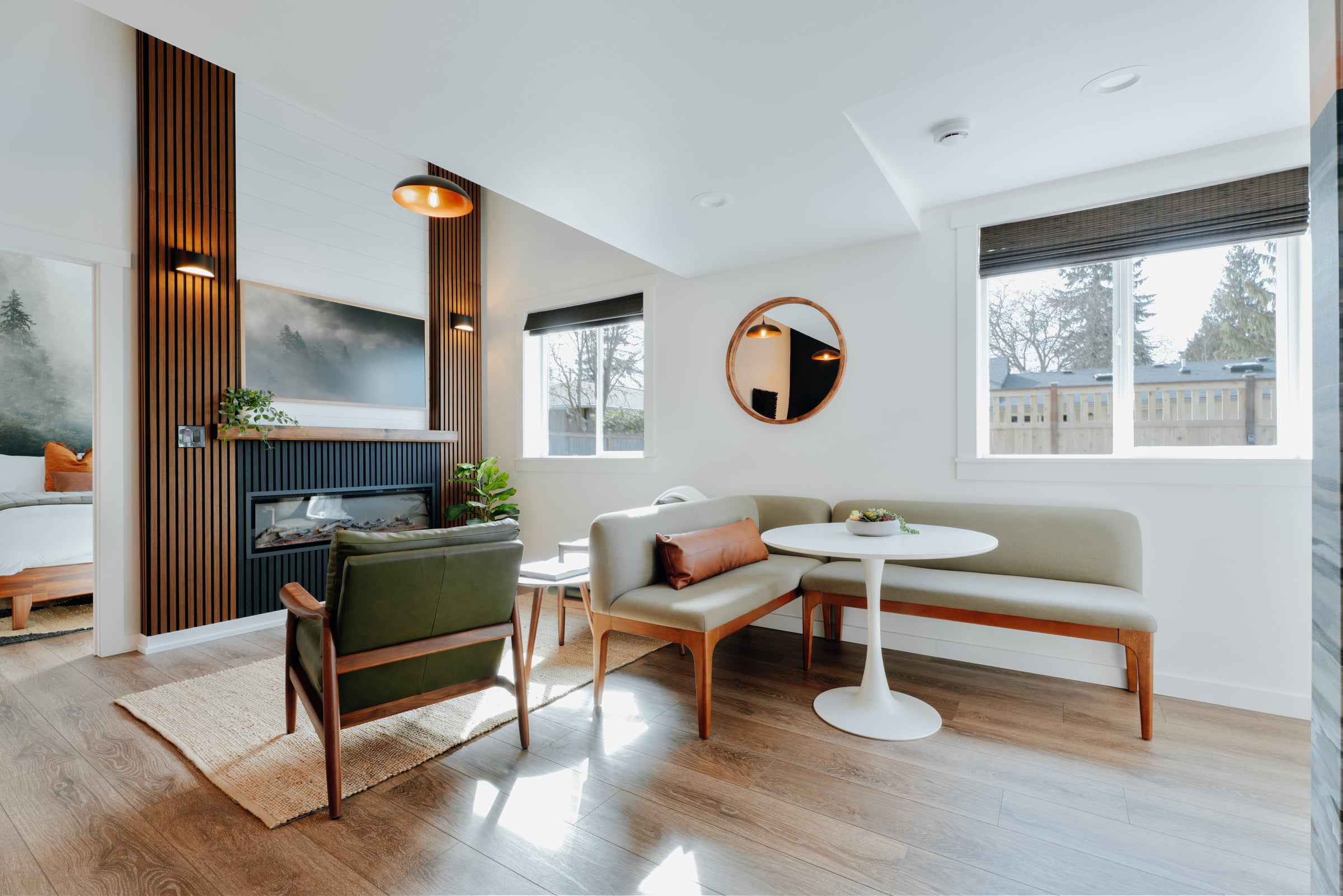 Everett, WA vs. Seattle Hotels: Why a Vacation Rental Is Better