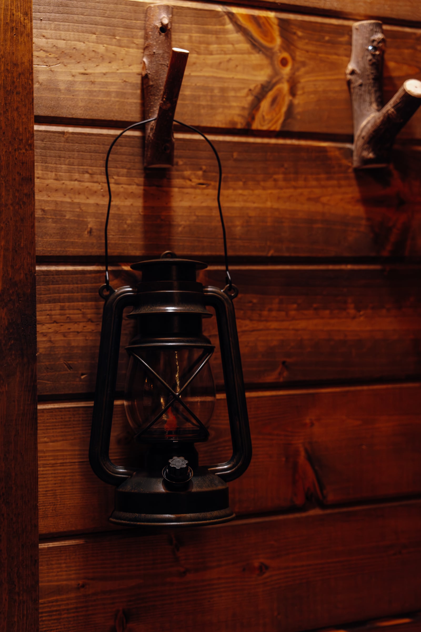 Bedroom nook with lamp